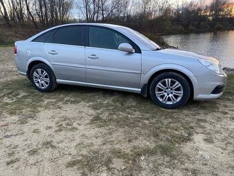 Vectra C 1,9 110kw + 1 zadarmo