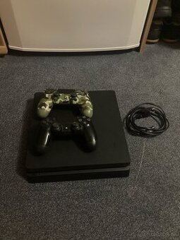 Playstation 4 slim