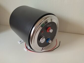 bojler na ohrev vody karavanu