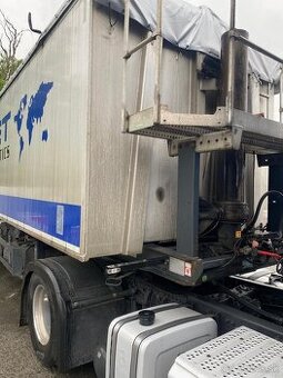 Prodáme sklápěcí návěs zn. Schwarzmuller 55 m3, ALU.