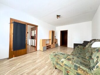 NA PREDAJ VEĽKÝ 3 IZB. BYT S BALKÓNOM, 76M2, UL., UL. L.NOVO
