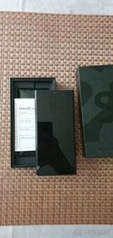 Predám Samsung Galaxy S22 Ultra 5G 512GB