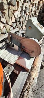 Krájač na šunku salámu retro
