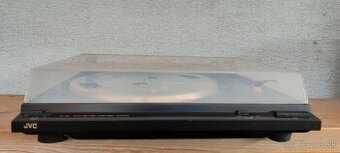Gramofón JVC
