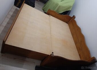 Manželská rozkladacia posteľ z masívu