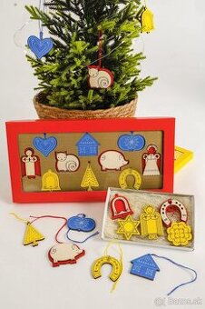 Vianočné drevené ozdoby.