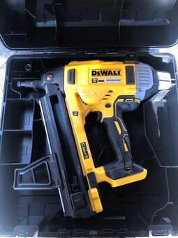 Dewalt DCN 890