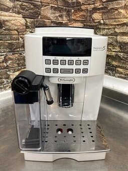 Automaticky kávovar DeLonghi Magnifica S Cappuccino