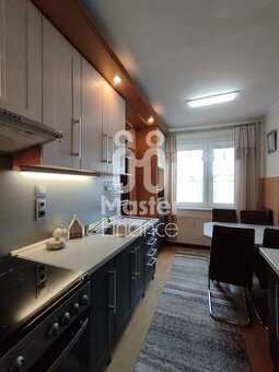 NA PREDAJ 3-IZBOVÝ BYT so zariadením