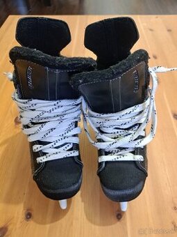 Chlapčenské korčule Bauer Supreme 32