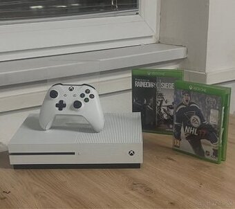 Dobrý deň Ponúkam na predaj Xbox One S 500GB Stav 10/10