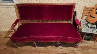 Starožitná pohovka