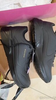 Skecers čierne 41ky  damske alebo uni