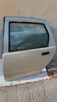ľavé zadné dvere Fiat Punto 2