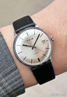 Československé mechanické vintage retro hodinky PRIM Arena