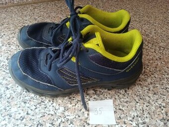 Detská turistická obuv NH100 so šnúrkami c.35