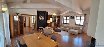 Štýlový veľkometrážny byt 116 m2 s krbom v srdci centra Brat