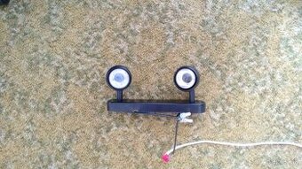 Dvojbodove svetlo cierne