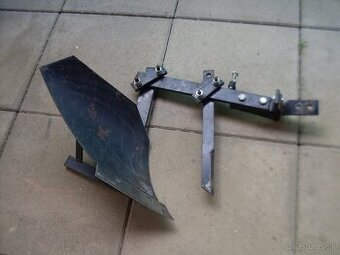 KF 04, Robix, Terra.