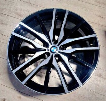 Disky BMW X5 X6 X7 742M  R22