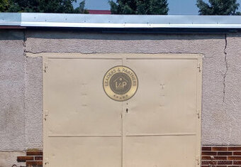 Na predaj garáž v Hlohovci časť Peter