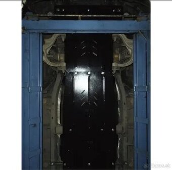 Ochranný kryt motora Dodge RAM 1500 – oceľový kryt podvozku