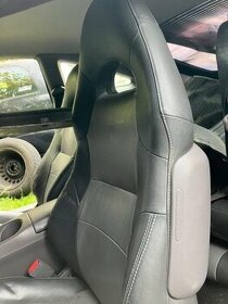 Toyota Celica sedačky