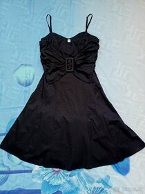Čierne šaty