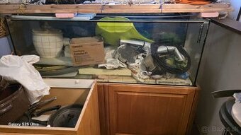 Akvárium 400 L komplet,stojan,príslušenstvo.