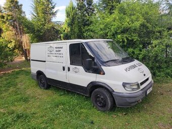 Predám nepojazdny Ford transit