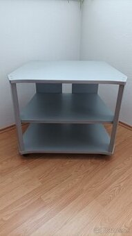 TV Stolík