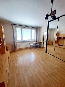 Na predaj 1 izbový byt v Nitre - sídlisko Klokočina