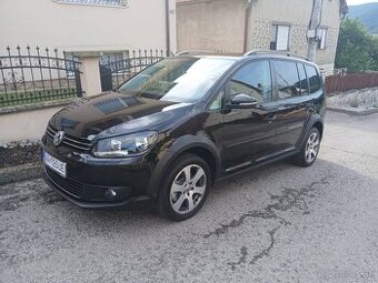 Volkswagen Touran 2.0 TDI CROSS 7-MIEST