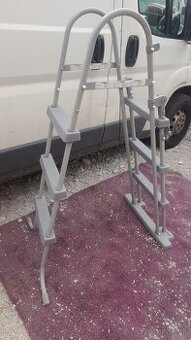 Bestway rebrík do bazéna 30eur - 1