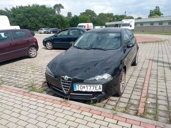 Predám Alfa Romeo 147 1.6 benzín 77kw