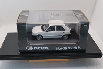 Modely Škoda 1:43 Abrex biele