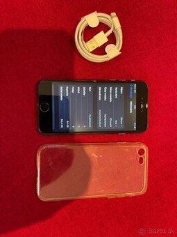 Apple Iphone 8/64GB - pekný stav, odblokovaný