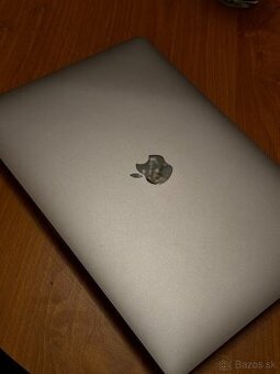 MacBook Pro 13” M1 256GB Apple TOP Stav