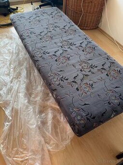 Predám posteľ/valendu s úložným priestorom