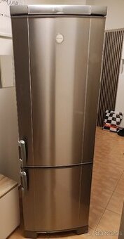 Predám plnefunkčná komb. chladnička s mrazničkou ELECTROLUX