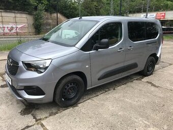 Opel Combo LIFE MAXI 1.2 T 81 kW r.v.2022/8 ČR původ 1.MAJ