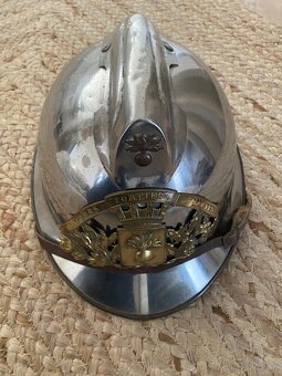 Starožitná hasičská prilba Francúzsko