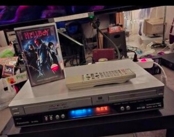 2v1 VHS HiFi Stereo 6-hlavový CD DVD TVtuner ladenie