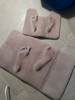 Wc a kupelnovy koberec