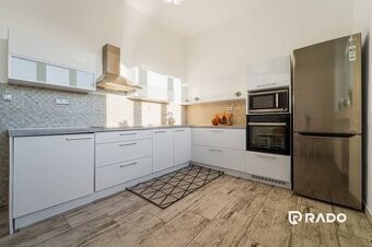 RADO | NA PRENÁJOM krásny 1 izbový byt Trenčín – 42m2 + park