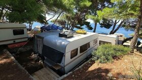 Karavan v Chorvátsku na ostrove Murter - Autocamp Slanica