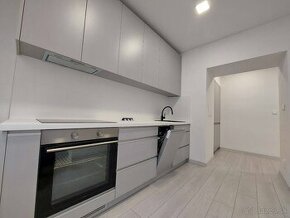 REZERVOVANÉ 3-izbový zrekonštruovaný byt 62 m2 Trenčín-Juh