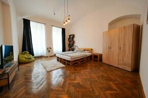 Prenájom 1,5 izbový  byt v Historickom centre mesta Košice, 