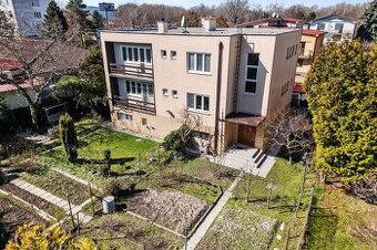 Tradičný rodinný dom vo výbornej lokalite hlavného mesta.