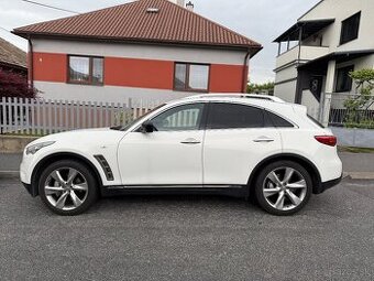 Infiniti FX30dS Premium